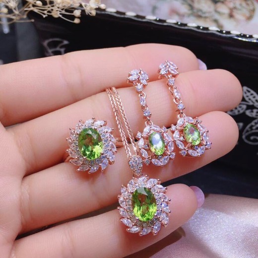 Joyería con peridoto dorado en plata S925