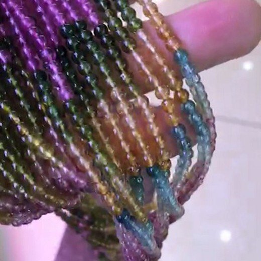 Pulsera de múltiples círculos con hemstone colorido