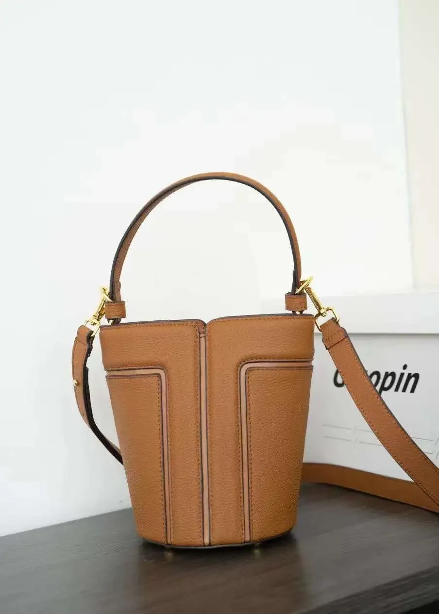 Bolso de hombro tipo tote de gran capacidad y moderno de piel de vaca de primera capa