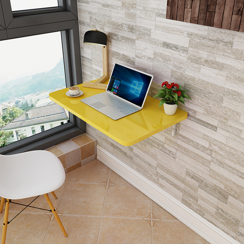 Mesa plegable para colgar en la pared