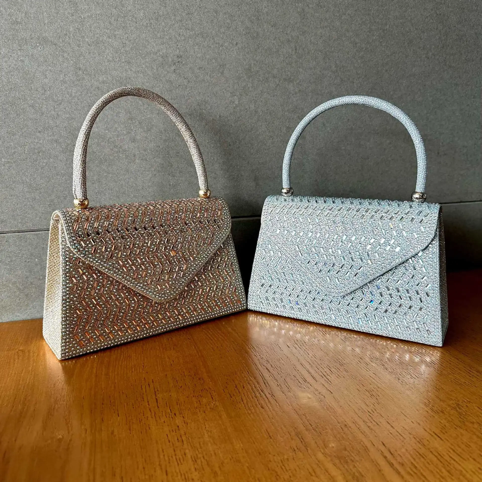 Bolso de mano para mujer nuevo con diamantes de imitación para la cena