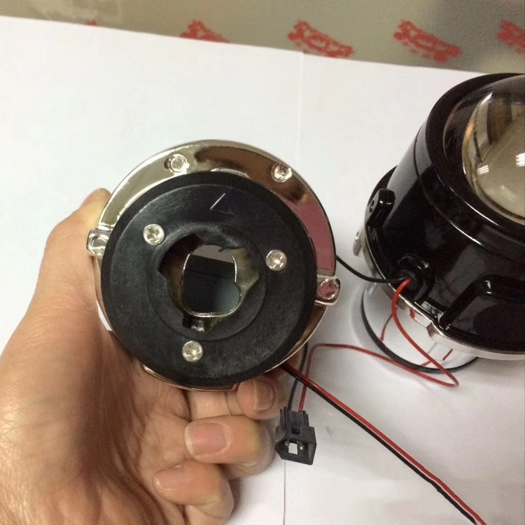 Faro antiniebla delantero universal HID de 2,5 pulgadas y alto brillo con lente bifocal