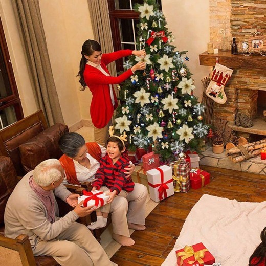 Juego de 120 flores navideñas decorativas colgantes