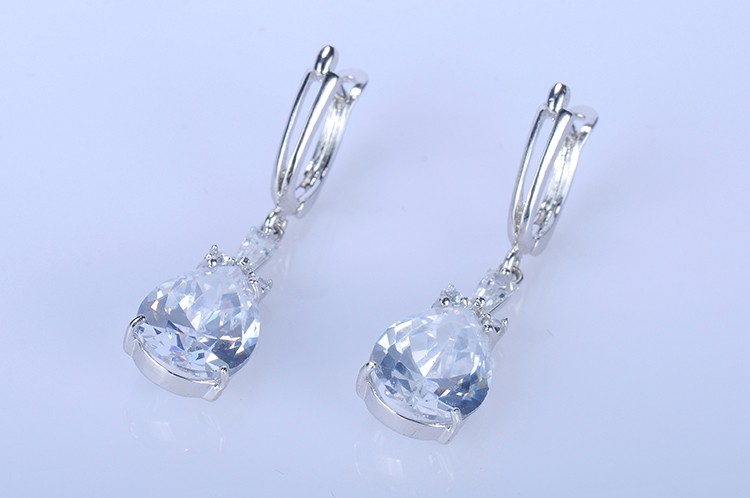 Pendientes de moda para damas
