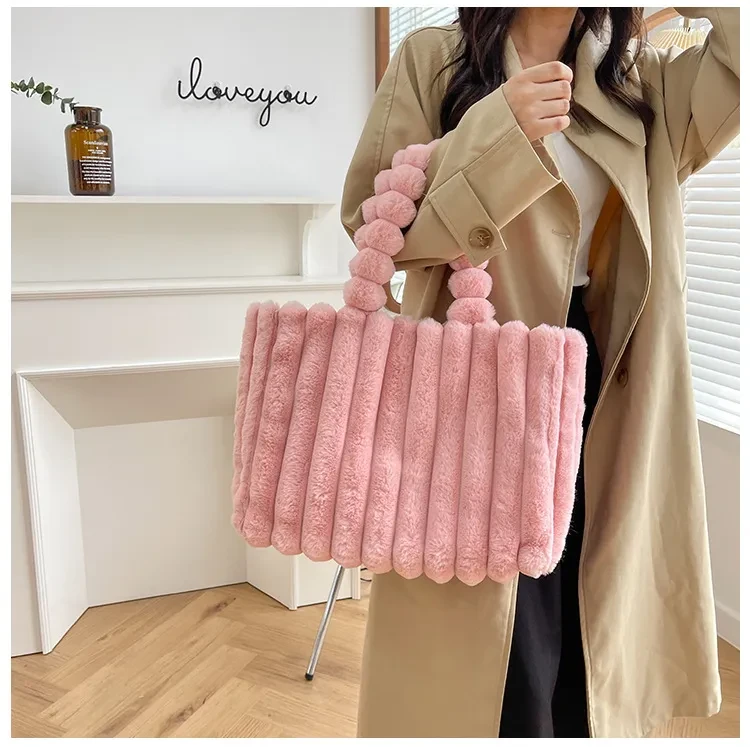 Bolso de felpa portátil de gran capacidad y un solo hombro para mujer