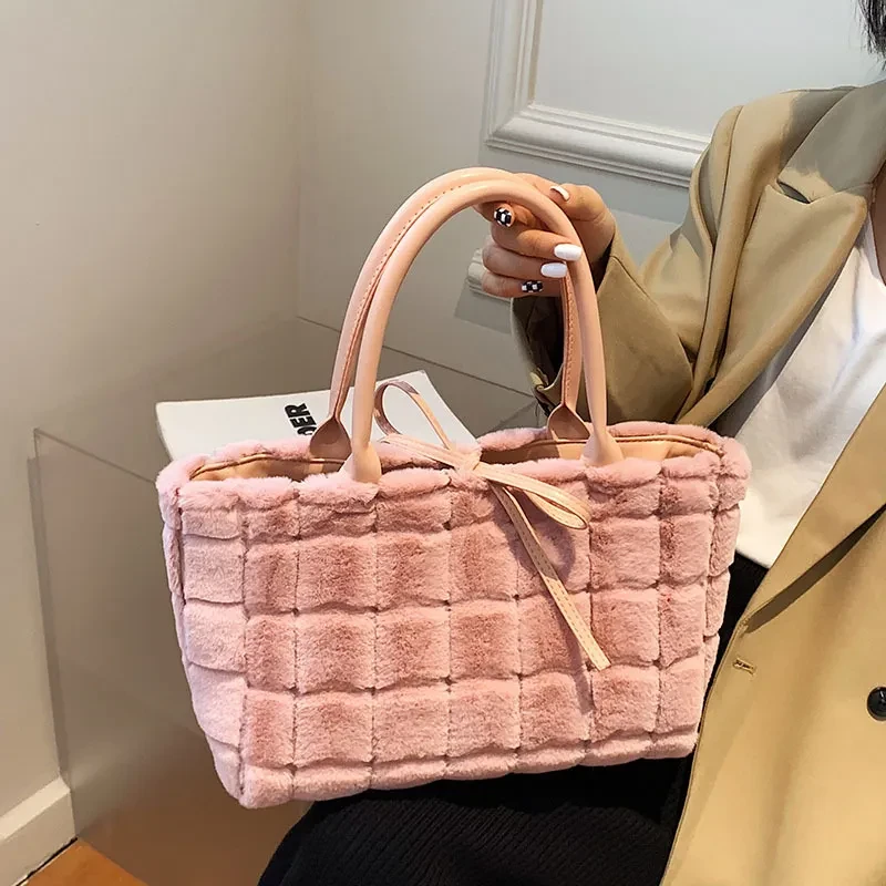 Bolso cuadrado pequeño y dulce de felpa a cuadros para mujer