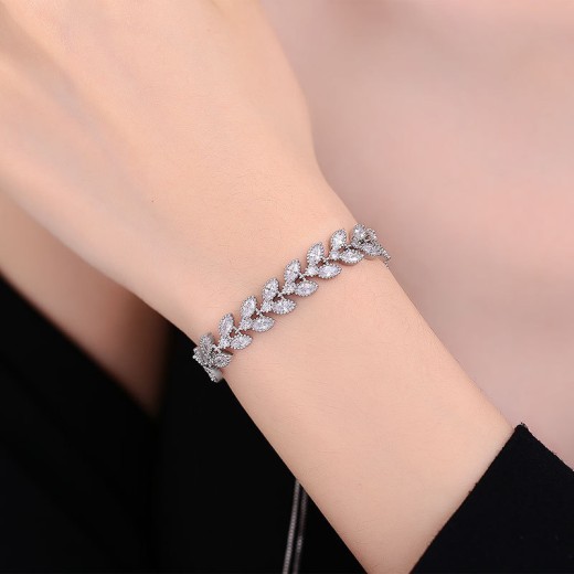 Pulsera ajustable de espigas de trigo y moissanita en plata de ley 925