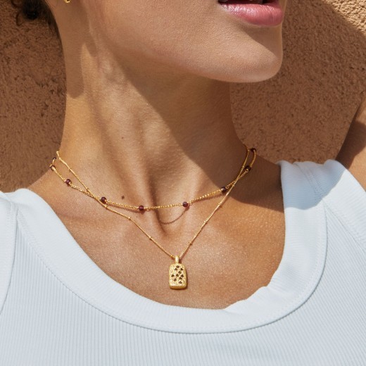 Collar de granate natural con incrustaciones de plata 925