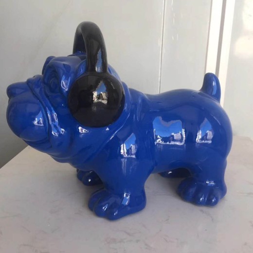 Adornos artesanales para el escritorio de la computadora en casa