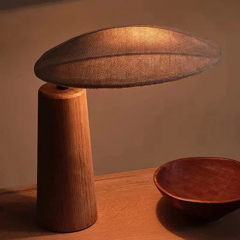 Lámpara de mesa de estilo simple