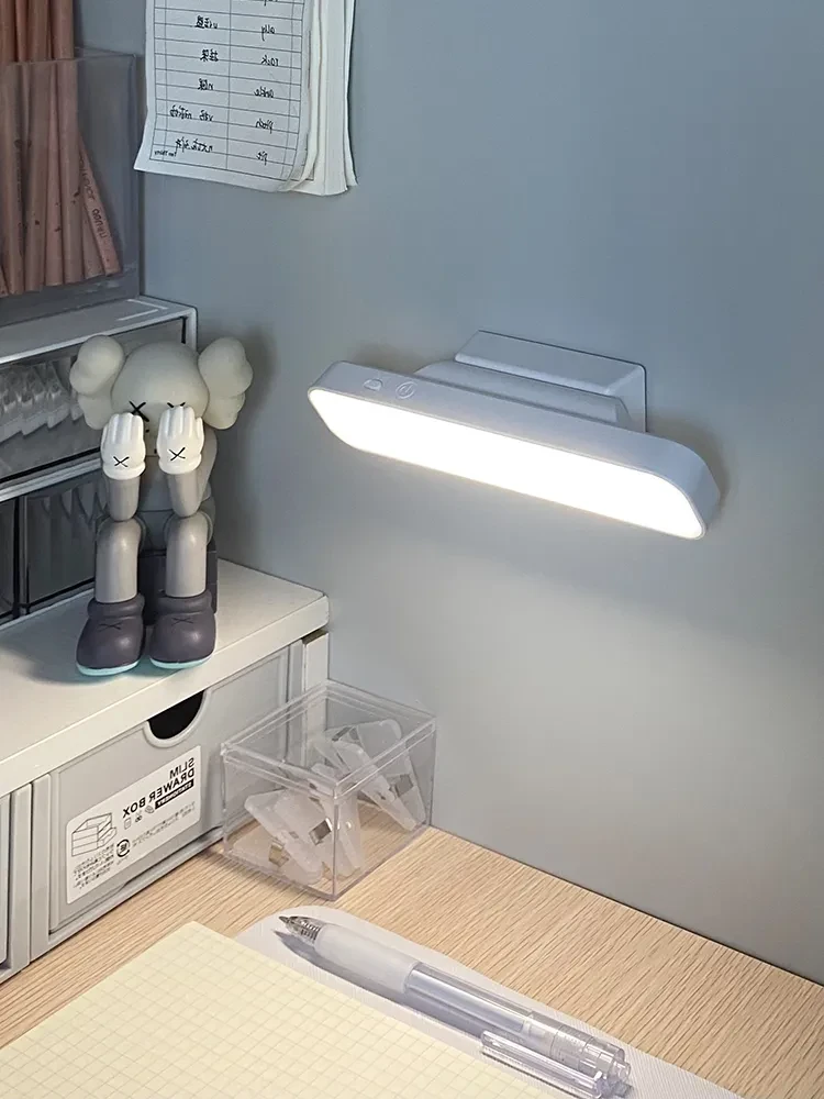 Lámpara de mesa para dormitorio de estudiantes universitarios
