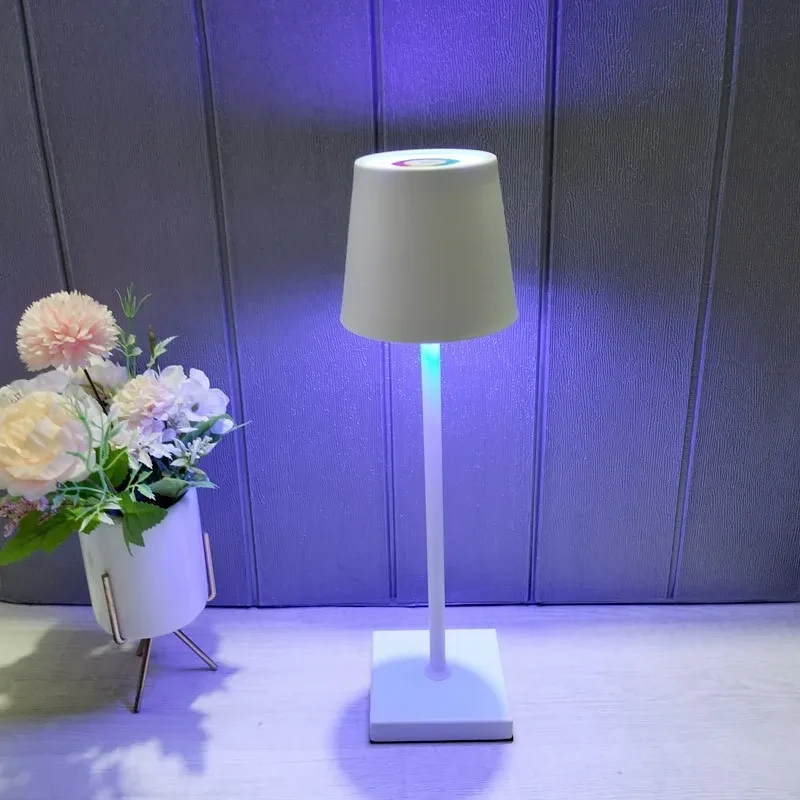 Lámpara de escritorio creativa de moda para el hogar