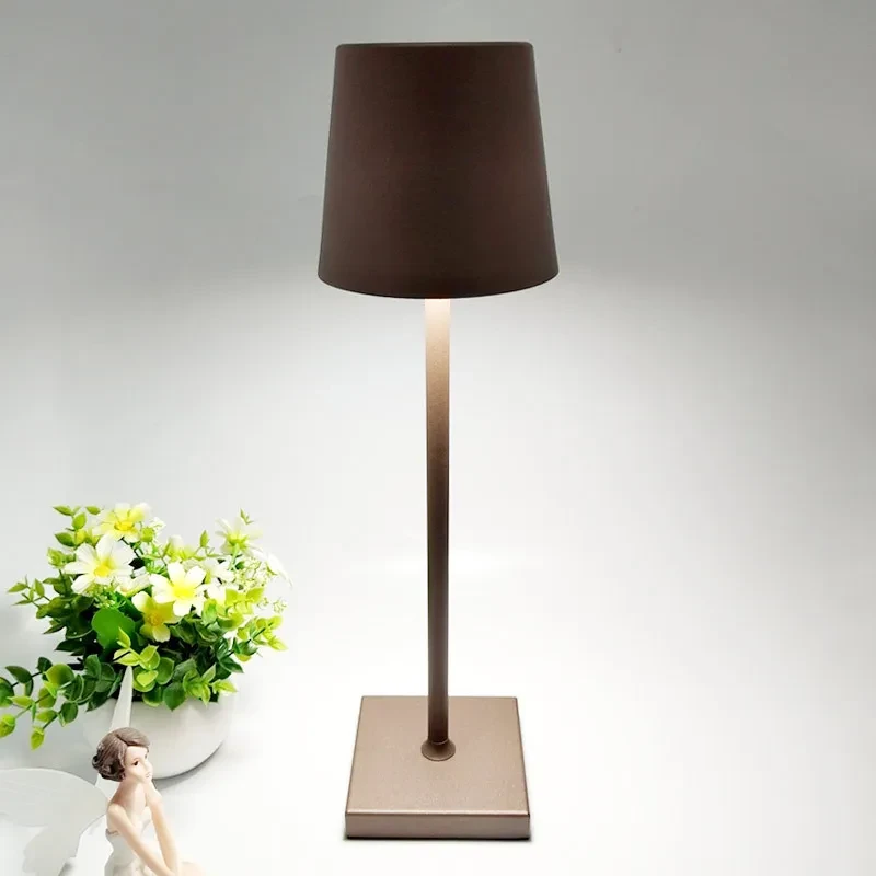 Lámpara de escritorio creativa de moda para el hogar