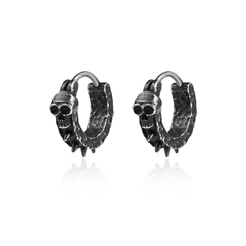 Pendientes góticos de calavera negra con punzón
