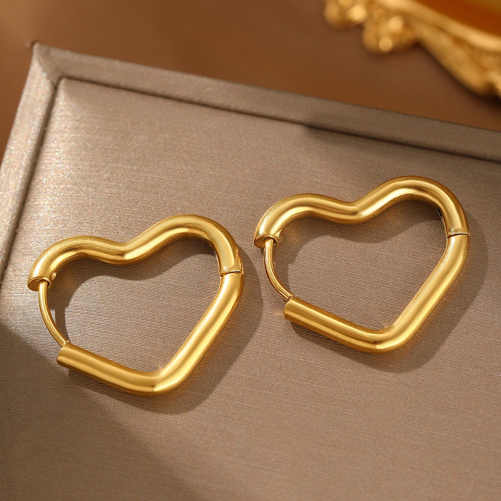Pendientes de acero inoxidable con forma de corazón hueco