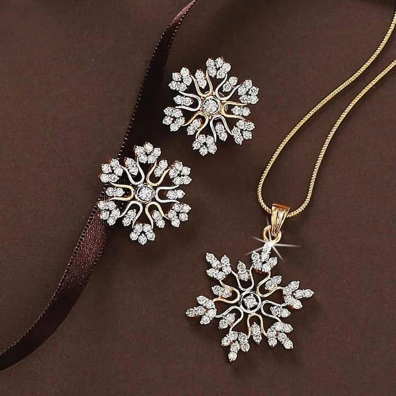 Exquisito collar de copo de nieve de circón