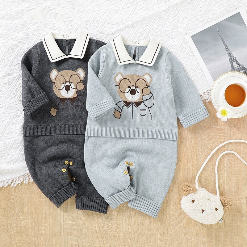 Suéter de punto con cuello alto para bebé osito