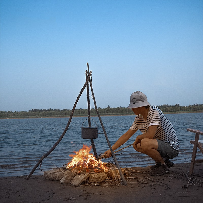 Práctico soporte triangular para macetas colgantes para acampar al aire libre