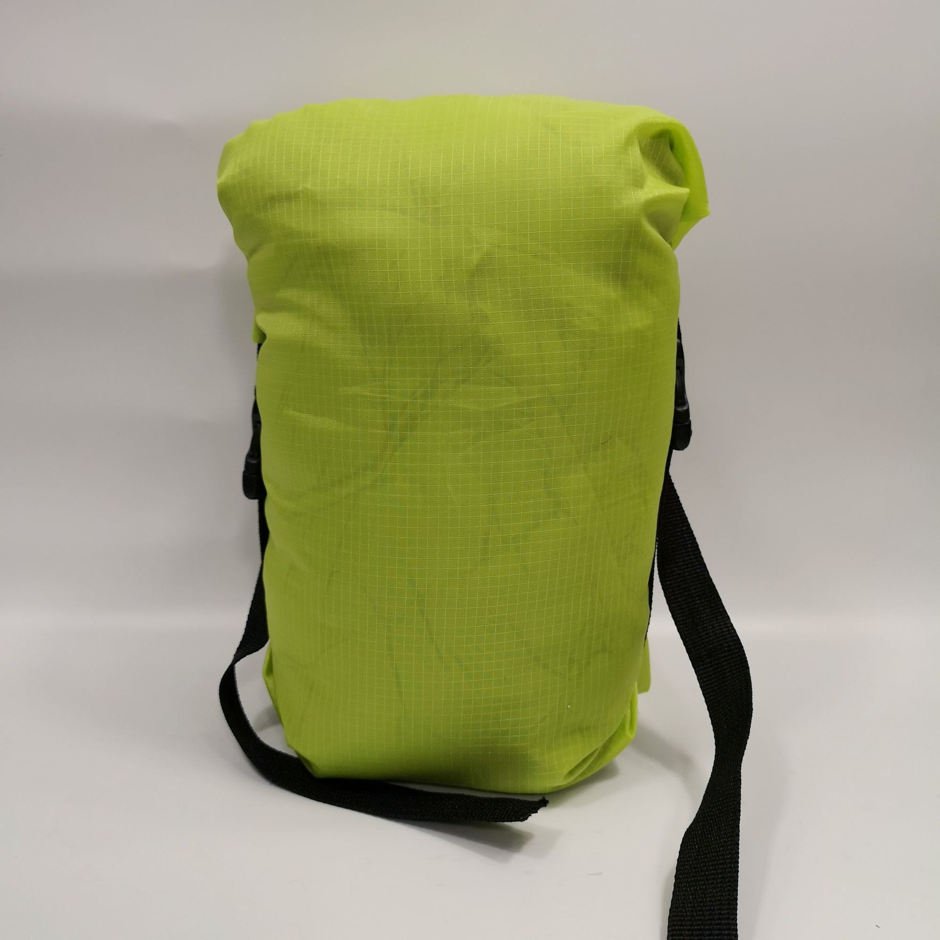 Bolsa desecante de compresión ultraligera e impermeable