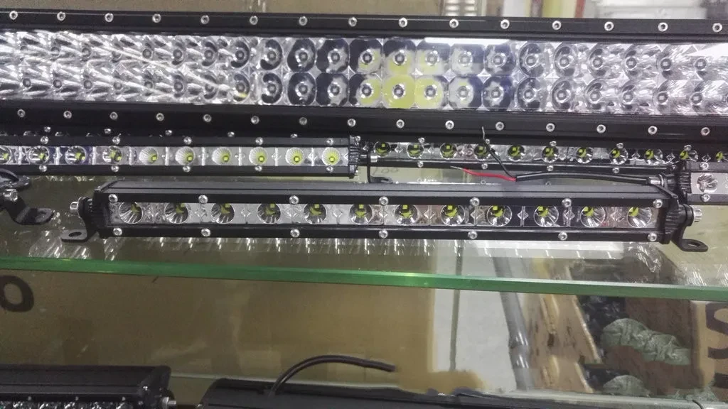 Lámpara de trabajo de tira de LED Lámpara auxiliar de búsqueda