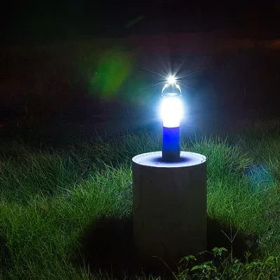 Linterna LED potente para exteriores, luz para tienda de campaña