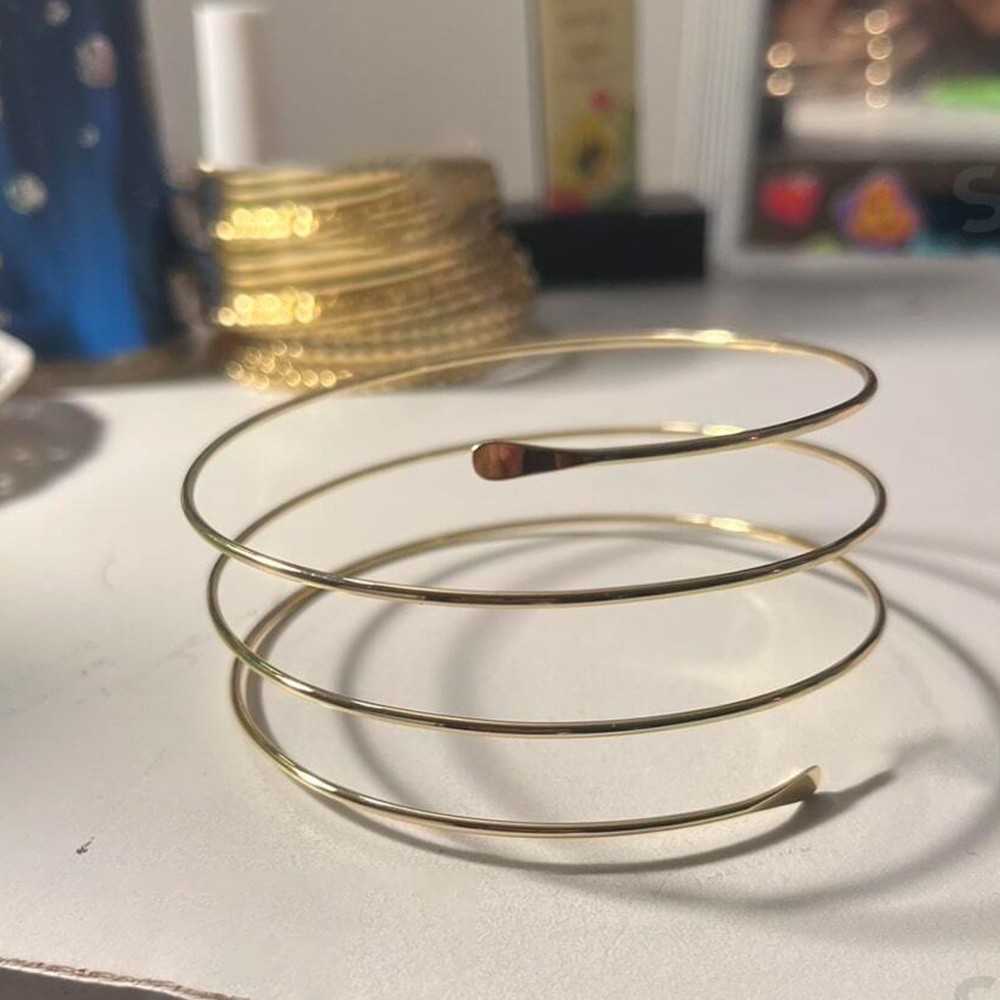 Brazalete ajustable vintage de metal dorado en capas