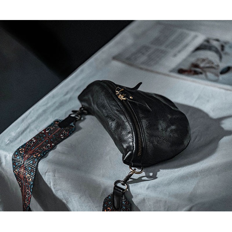 Bolso de sillín de piel de esqueleto con correa ancha para el hombro, capa superior de piel de vaca, estilo retro sencillo y bohemio.