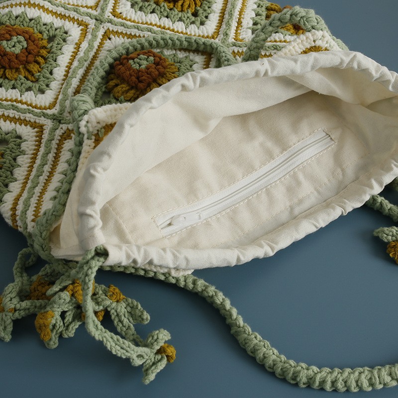 Bolso de hombro con cordón de ganchillo de lana dulce