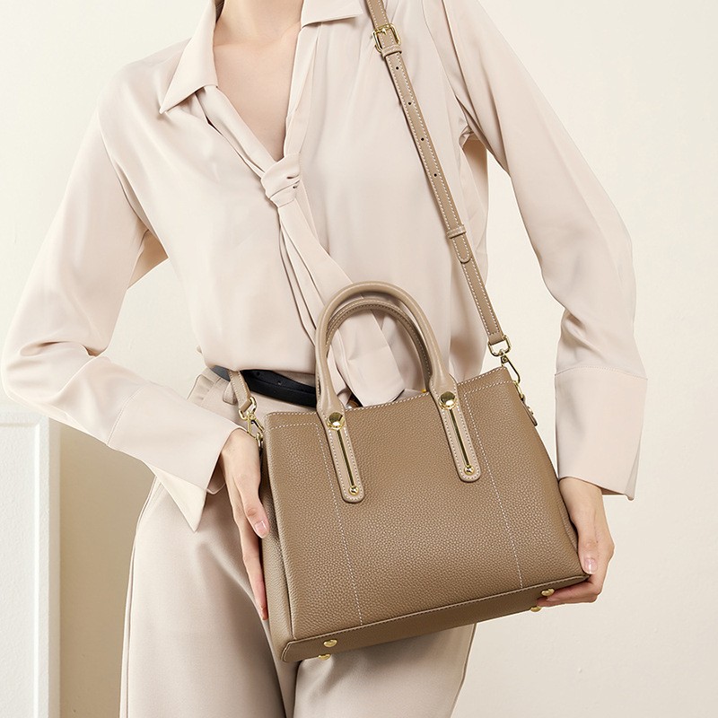 Bolso de mamá de moda de mediana edad y gran capacidad