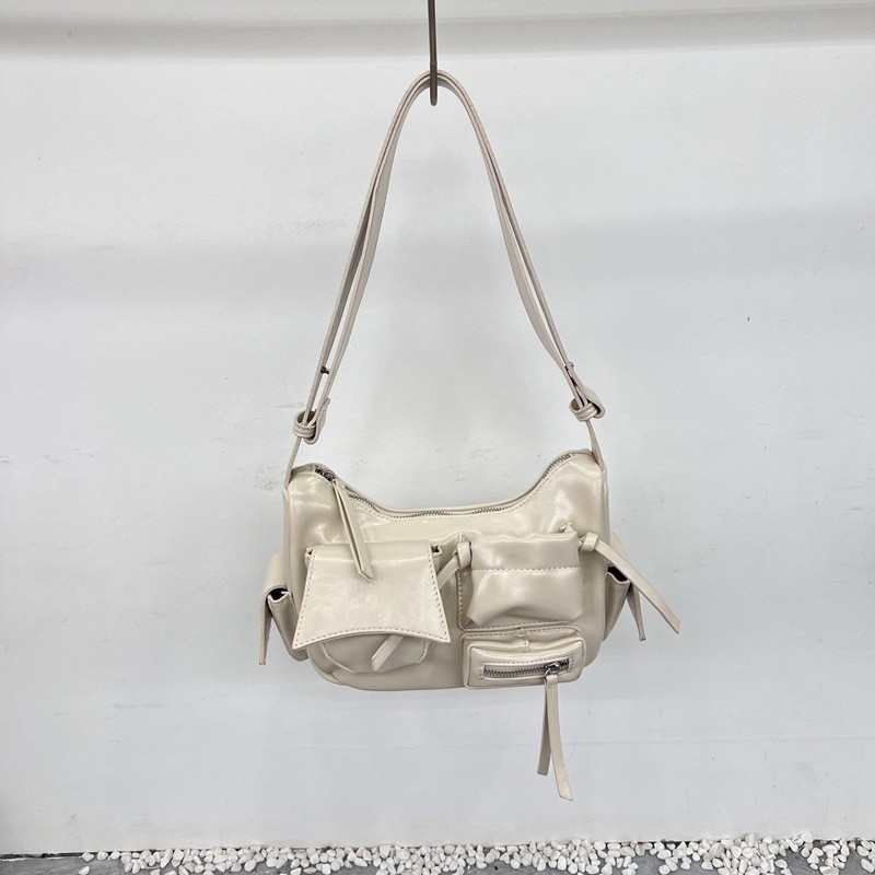 Bolso bandolera con borlas de alta calidad y diseño especial para damas