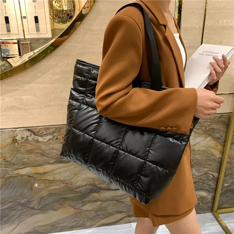 Nuevo bolso de hombro popular de gran capacidad