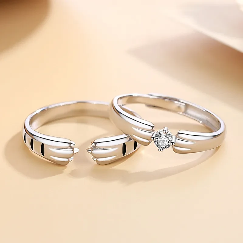 Anillos de pareja con diseño de pata de gato y personalidad de la moda