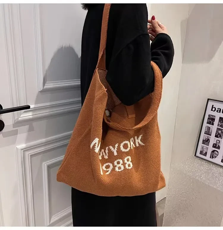 Bolso de mano de punto de gran capacidad y moda