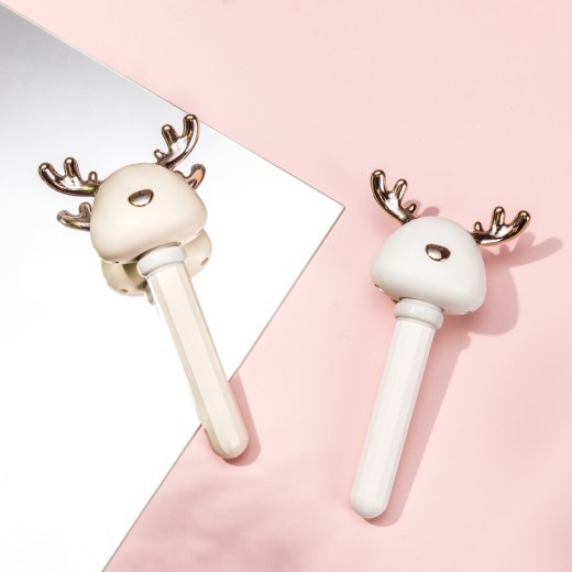 Nuevo humidificador portátil de agua sin tanque, diseño creativo, mini atomizador de asta pequeña, USB, rehidratación negativa, integrado.