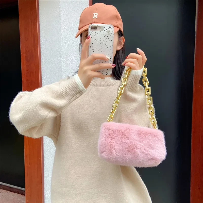 Bolso bandolera de felpa con cadena para mujer