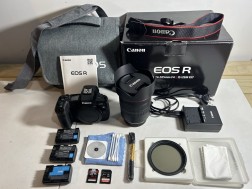 Kit Canon EOS R y RF 24-105 mm f/4 L IS USM con accesorios