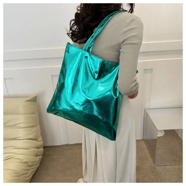 Bolso de hombro sencillo, portátil, de gran capacidad, con textura brillante, con personalidad, de poliuretano suave y pintura, para uso diario.