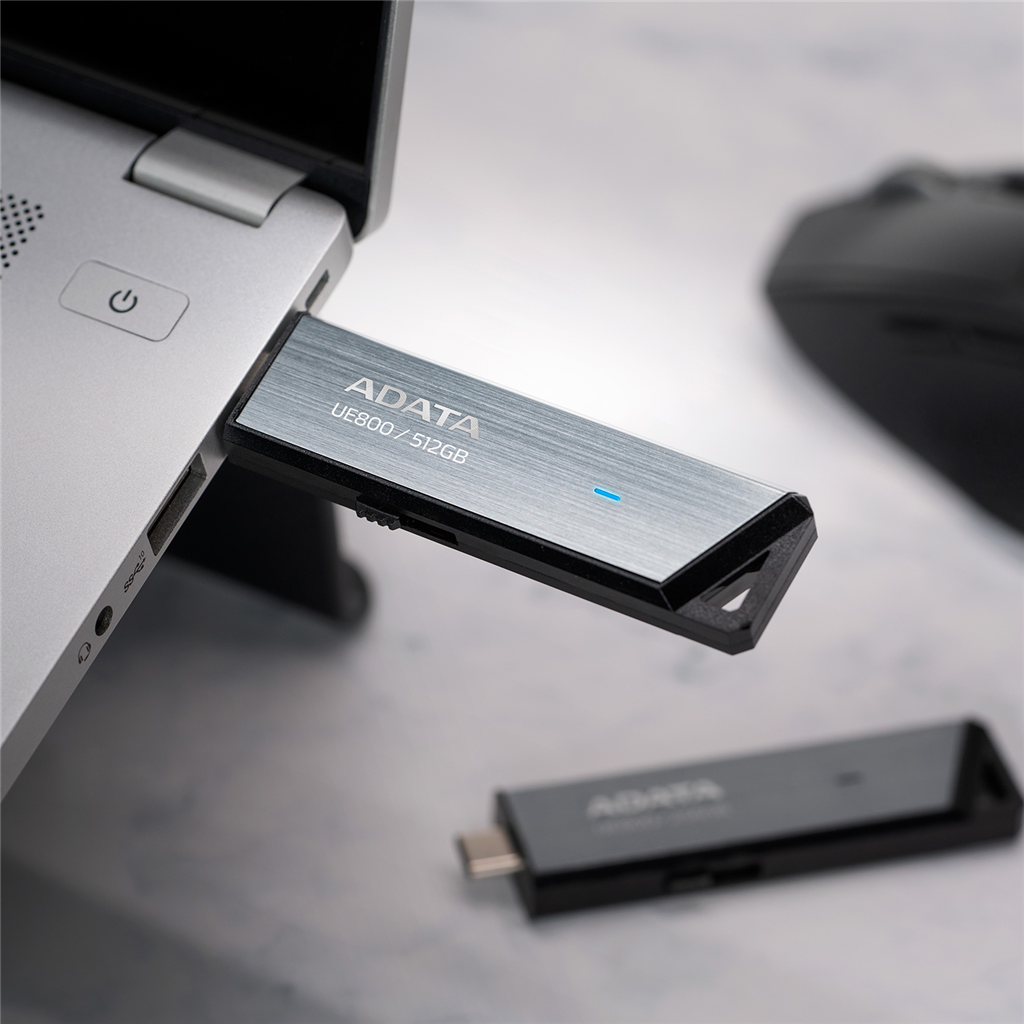 ADATA UE800 Retractable USB3.2 Gen 2 Type-C 512GB External SSD 5yr wty