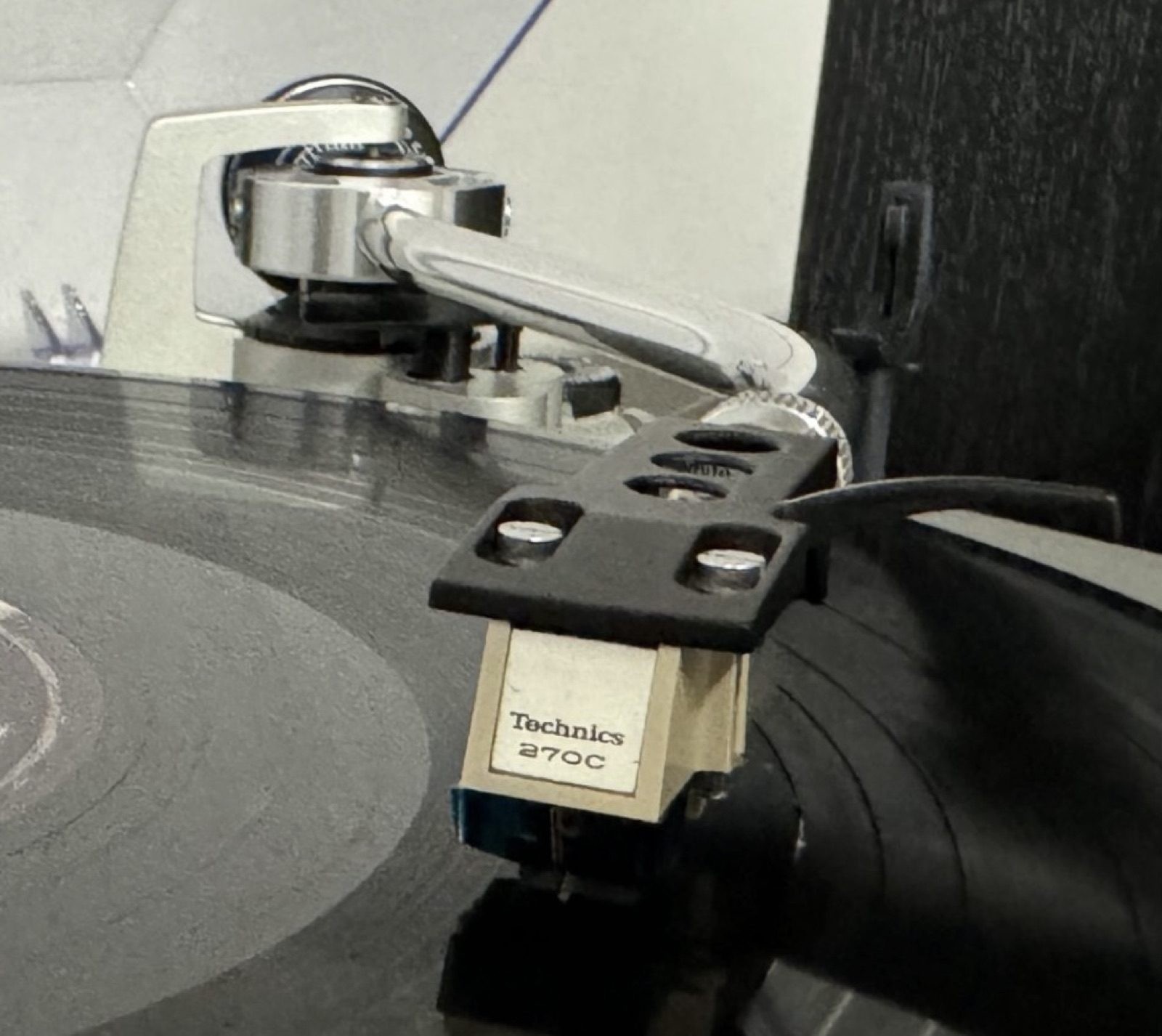 TECHNICS DIRECT DRIVE SL-D2 CON CAJA DE ENVÍO ORIGINAL Y CARTUCHO DE 270 C - NUEVO