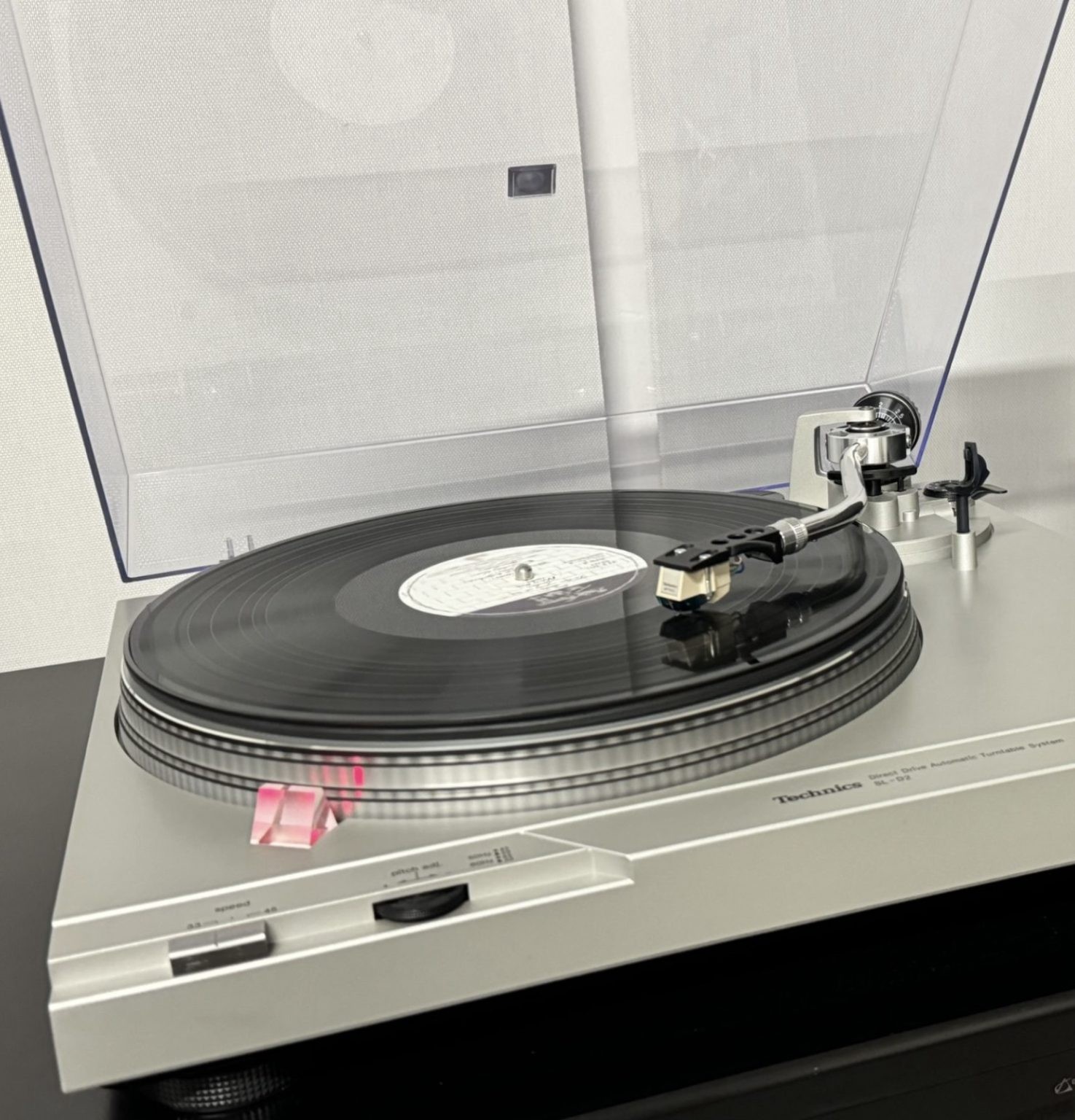 TECHNICS DIRECT DRIVE SL-D2 CON CAJA DE ENVÍO ORIGINAL Y CARTUCHO DE 270 C - NUEVO