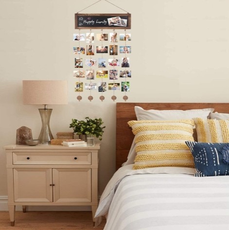 Adornos de madera para colgar en la pared con fotos, manualidades y adornos.