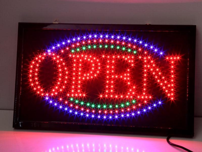 Atractivo letrero LED intermitente de ABIERTO 55x35cm -023