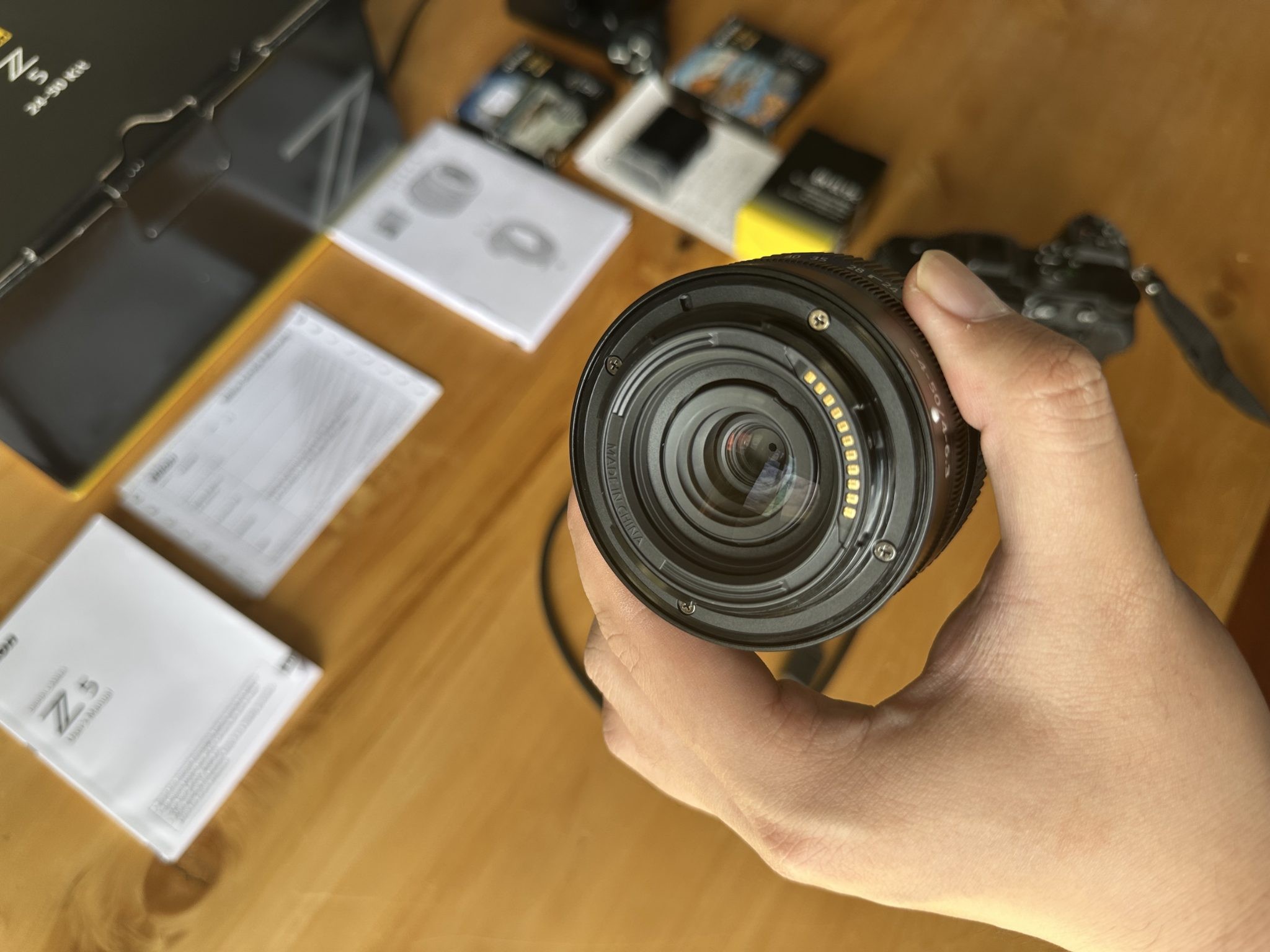 Kit Nikon Z5+24-50 mm con accesorios para cámara
