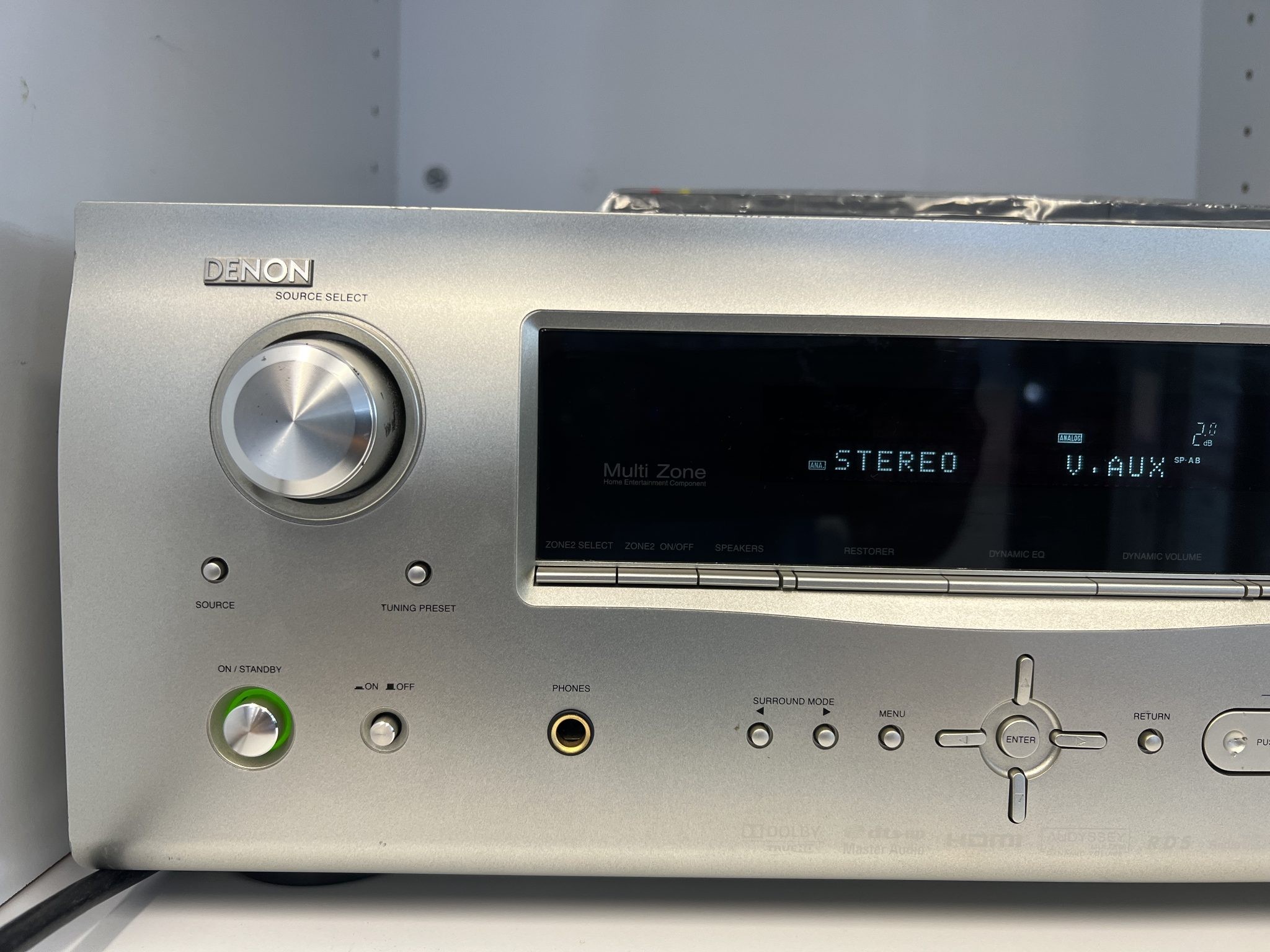 Receptor de sonido envolvente de audio y vídeo Denon AVR-1910 (2009-10)