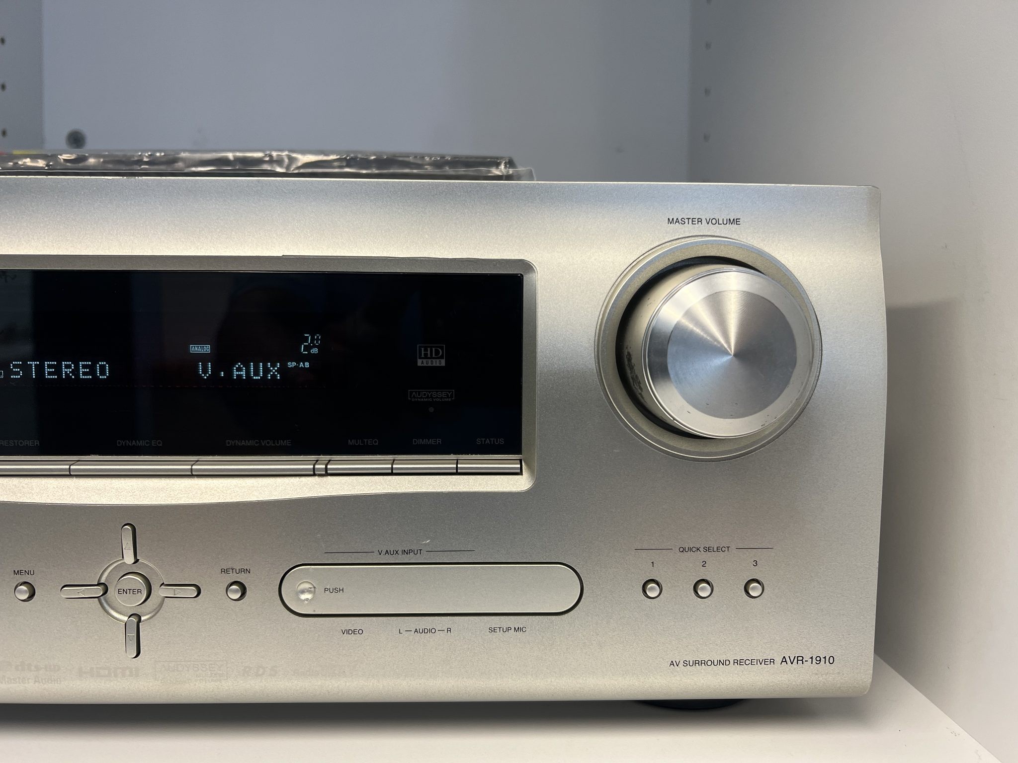 Receptor de sonido envolvente de audio y vídeo Denon AVR-1910 (2009-10)