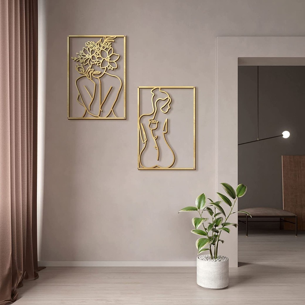 Adorno de pared de metal con silueta femenina