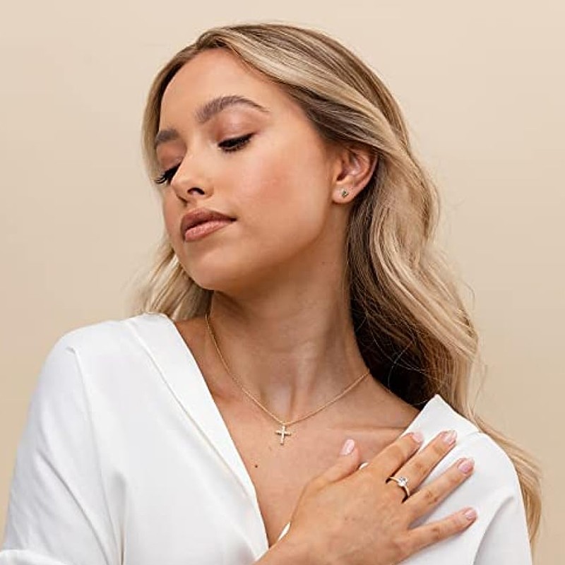 Collar de cruz chapado en oro de 14 quilates para mujer