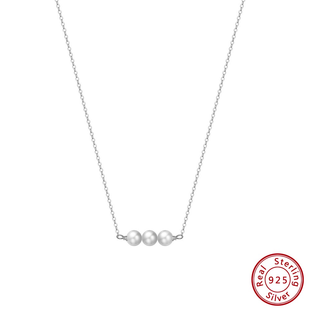 Collar con colgante de perla barroca bañado en oro de 14 quilates EFFIE QUEEN