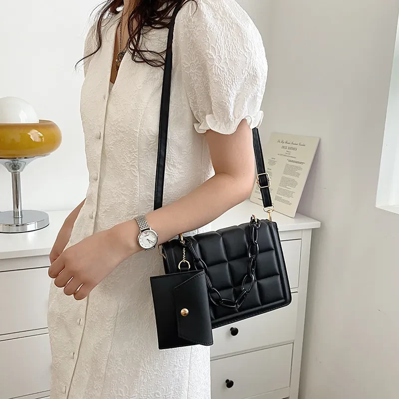 Bolso de mano sencillo e informal de color liso para mujer