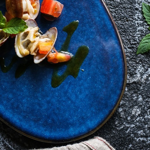 Plato de sushi, sashimi, plato de aperitivos, plato plano